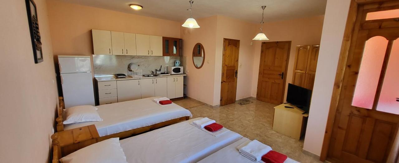 Amfora Guest House Byala  Eksteriør billede