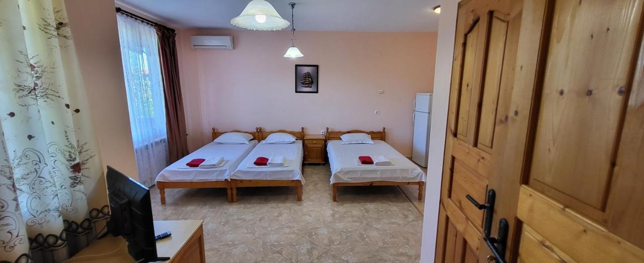 Amfora Guest House Byala  Eksteriør billede