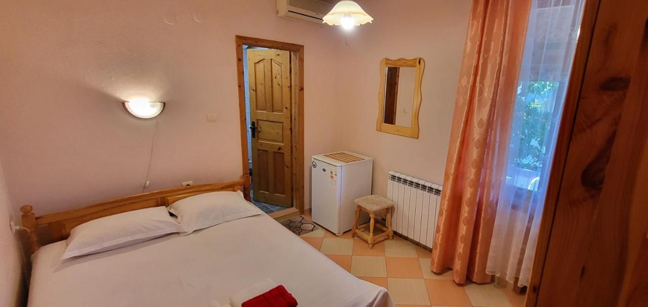 Amfora Guest House Byala  Eksteriør billede