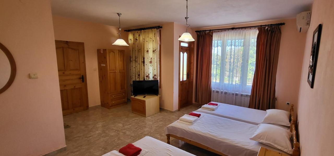 Amfora Guest House Byala  Eksteriør billede